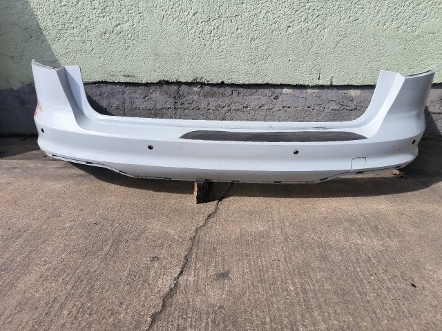 bontott AUDI A4 B9 Hátsó Lökhárító (Részeivel)