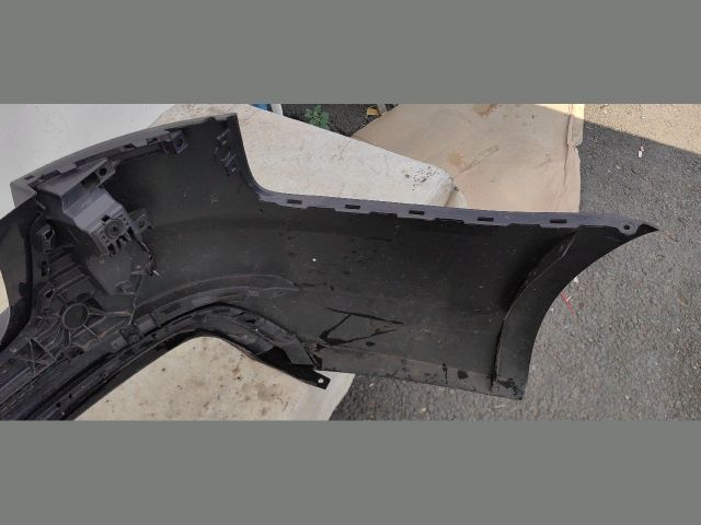 bontott AUDI A4 B9 Hátsó Lökhárító (Üresen)