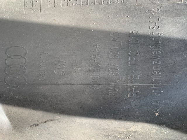 bontott AUDI A4 B9 Hátsó Lökhárító (Üresen)