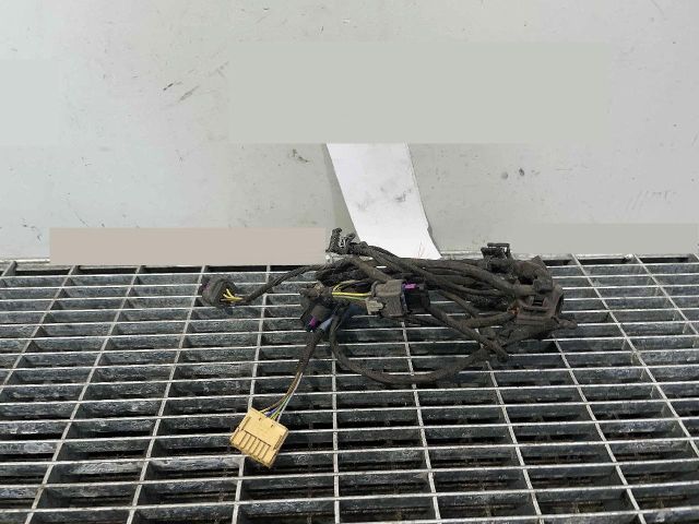 bontott AUDI A4 B9 Hátsó Tolatóradar Kábelköteg