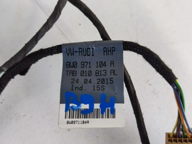 bontott AUDI A4 B9 Hátsó Tolatóradar Kábelköteg