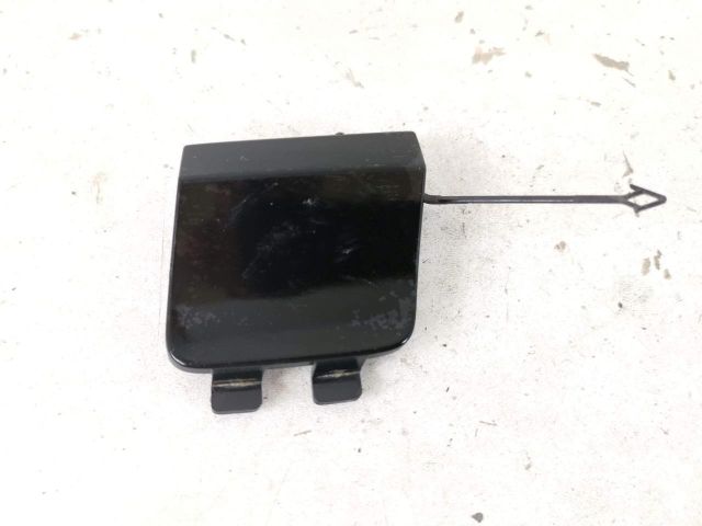 bontott AUDI A4 B9 Hátsó Vonószem Burkolat