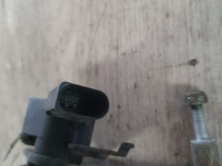 bontott AUDI A4 B9 Hátsó Xenon Szintszabályzó Jeladó