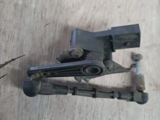 bontott AUDI A4 B9 Hátsó Xenon Szintszabályzó Jeladó