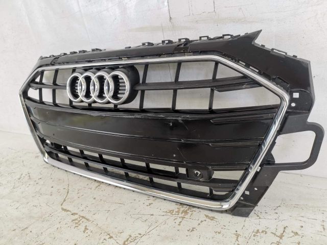 bontott AUDI A4 B9 Hűtőrács