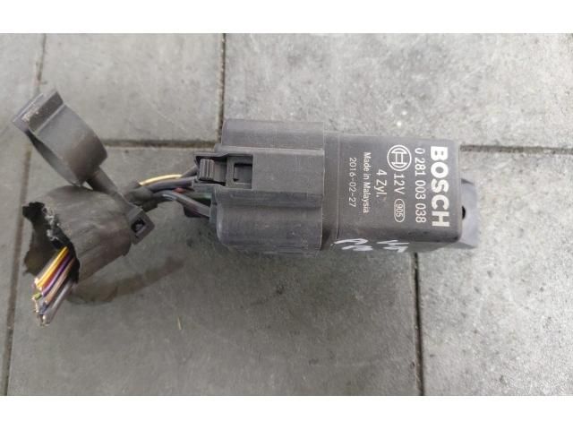 bontott AUDI A4 B9 Izzító Relé