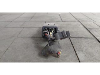 bontott AUDI A4 B9 Izzító Relé