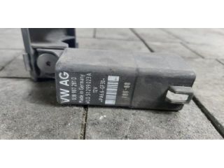 bontott AUDI A4 B9 Izzító Relé