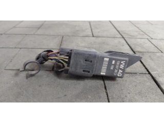 bontott AUDI A4 B9 Izzító Relé