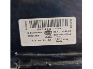 bontott AUDI A4 B9 Jobb Belső Hátsó Lámpa