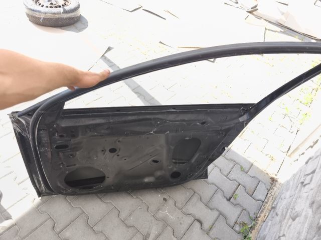 bontott AUDI A4 B9 Jobb első Ajtó (Üres lemez)