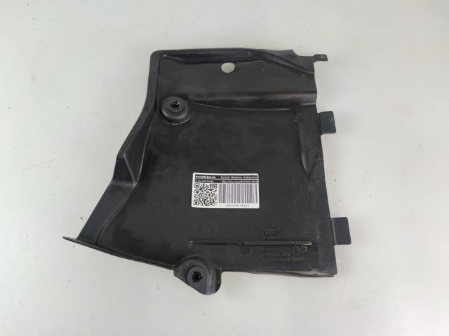 bontott AUDI A4 B9 Jobb első Fenéklemez