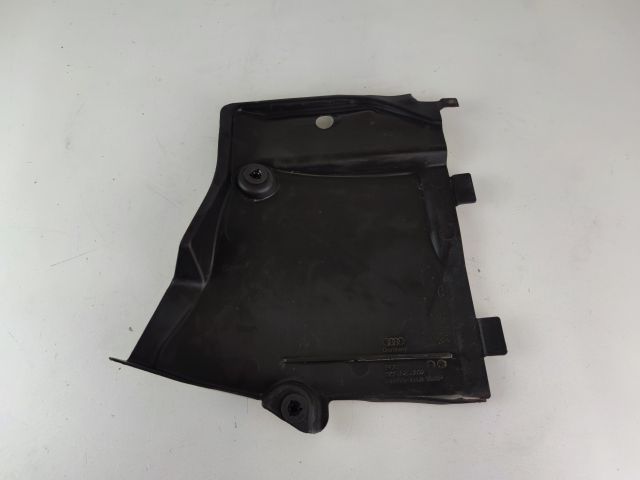 bontott AUDI A4 B9 Jobb első Fenéklemez