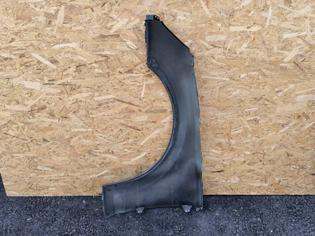 bontott AUDI A4 B9 Jobb első Sárvédő