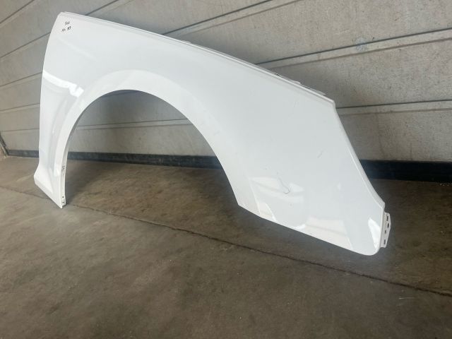 bontott AUDI A4 B9 Jobb első Sárvédő