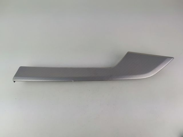 bontott AUDI A4 B9 Jobb hátsó Ajtó Díszléc