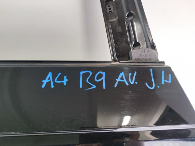 bontott AUDI A4 B9 Jobb hátsó Ajtó (Üres lemez)