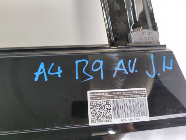 bontott AUDI A4 B9 Jobb hátsó Ajtó (Üres lemez)