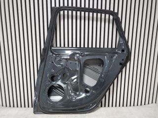 bontott AUDI A4 B9 Jobb hátsó Ajtó (Üres lemez)