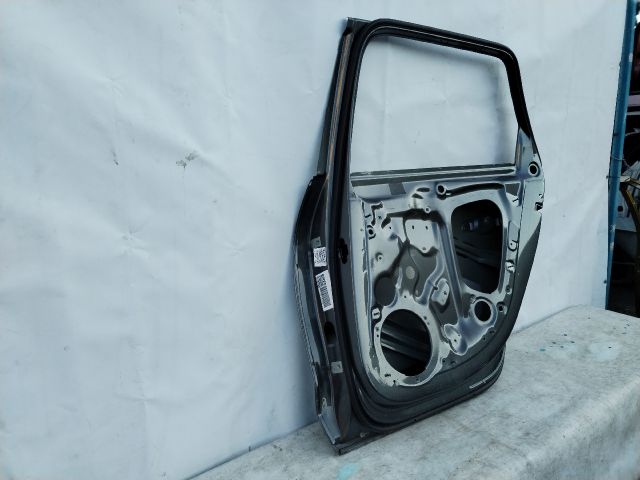 bontott AUDI A4 B9 Jobb hátsó Ajtó (Üres lemez)