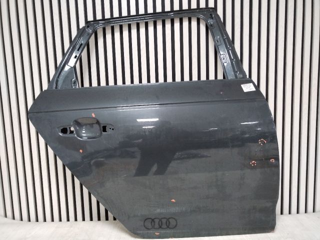 bontott AUDI A4 B9 Jobb hátsó Ajtó (Üres lemez)