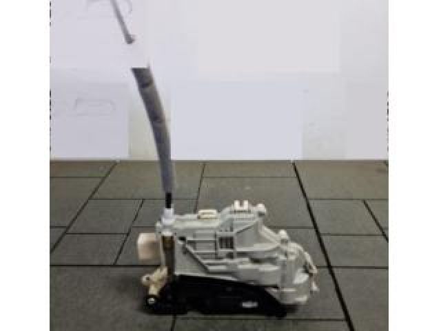 bontott AUDI A4 B9 Jobb hátsó Ajtózár