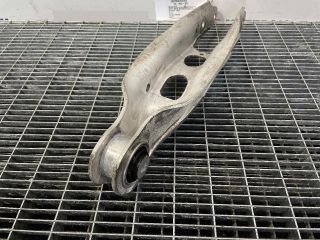 bontott AUDI A4 B9 Jobb hátsó Alsó Lengőkar