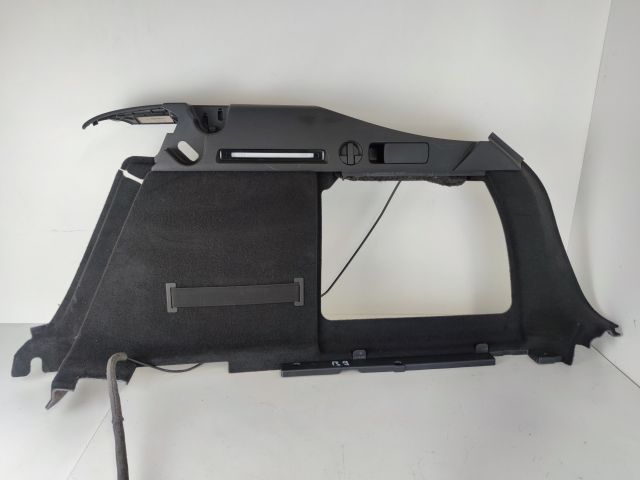 bontott AUDI A4 B9 Jobb hátsó Csomagtér Burkolat (Műanyag)