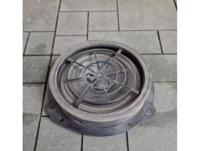 bontott AUDI A4 B9 Jobb hátsó Hangszóró