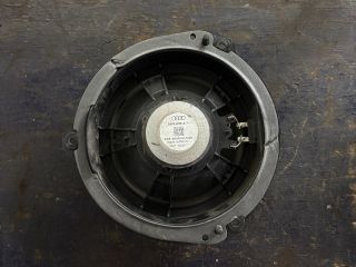 bontott AUDI A4 B9 Jobb hátsó Hangszóró
