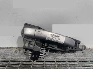 bontott AUDI A4 B9 Jobb hátsó Külső Kilincs