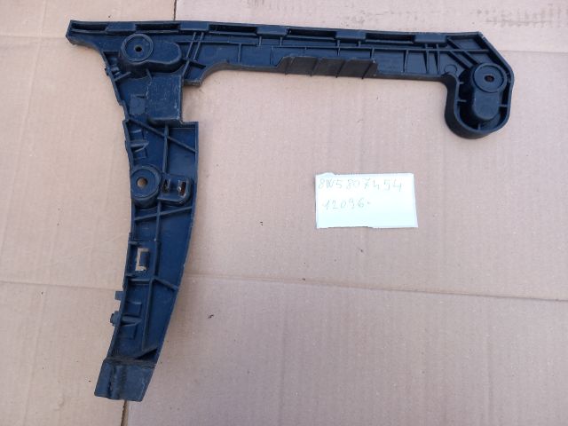 bontott AUDI A4 B9 Jobb hátsó Oldal Lökhárító Tartó (Műanyag)