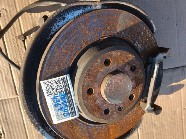 bontott AUDI A4 B9 Jobb hátsó Tengelycsonk