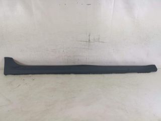 bontott AUDI A4 B9 Jobb Küszöb