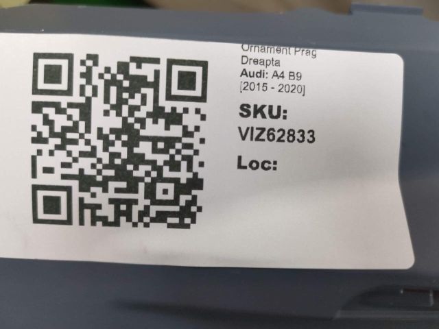 bontott AUDI A4 B9 Jobb Küszöb