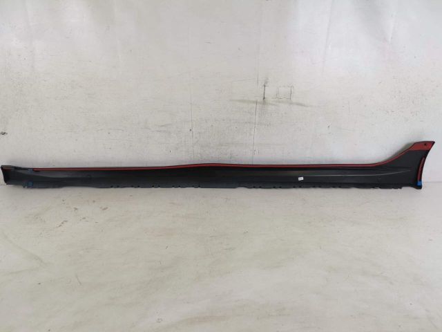 bontott AUDI A4 B9 Jobb Küszöb