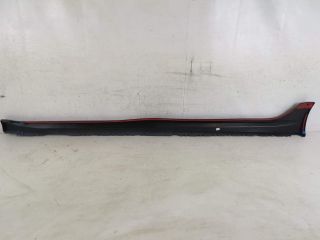 bontott AUDI A4 B9 Jobb Küszöb