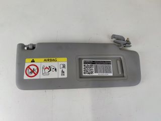 bontott AUDI A4 B9 Jobb Napellenző