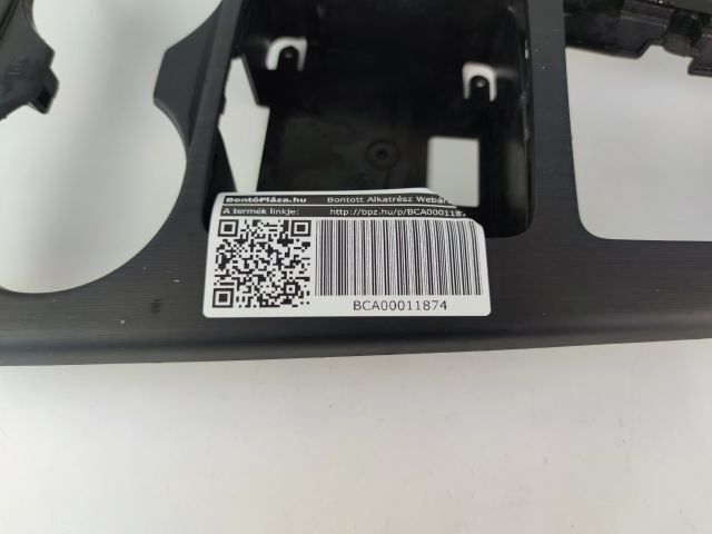 bontott AUDI A4 B9 Kardánbox