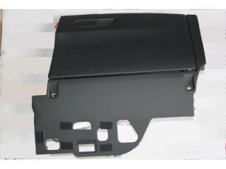 bontott AUDI A4 B9 Kesztyűtartó