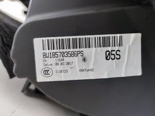 bontott AUDI A4 B9 Kesztyűtartó