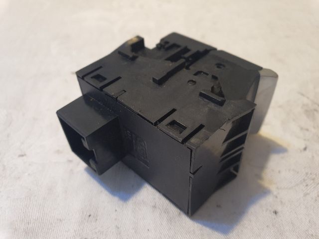 bontott AUDI A4 B9 Kézifék Kapcsoló