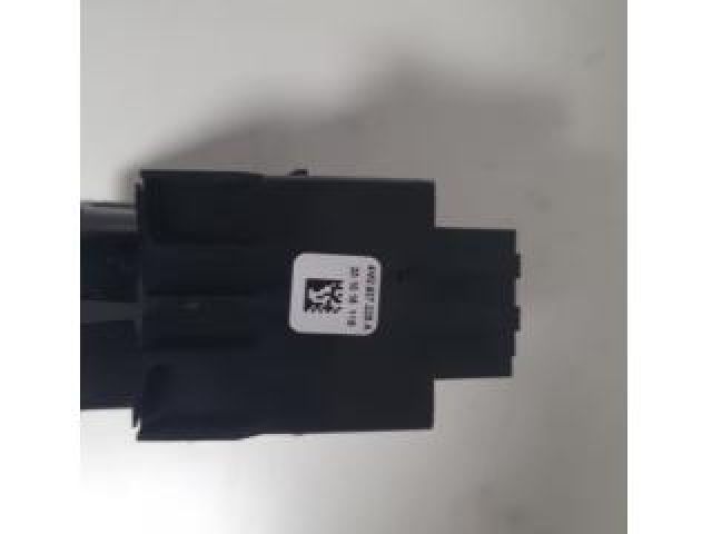 bontott AUDI A4 B9 Kézifék Kapcsoló