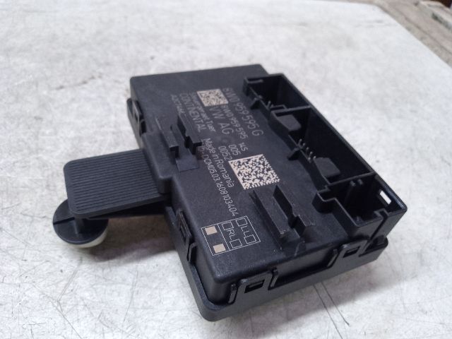 bontott AUDI A4 B9 Komfort Elektronika