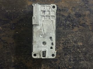 bontott AUDI A4 B9 Kormányzár (Elektromos)