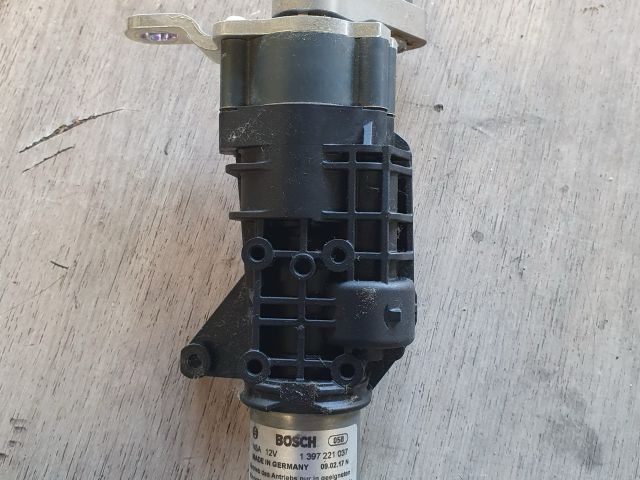 bontott AUDI A4 B9 Központizár Motor Csomagtérajtó