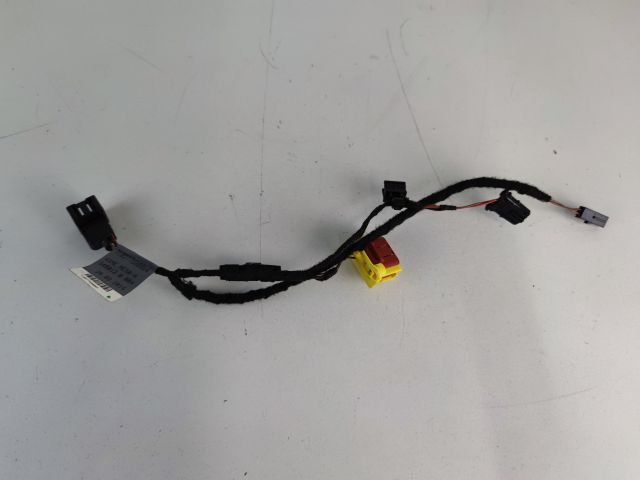 bontott AUDI A4 B9 Légzsák Átvezető Szalagkábel