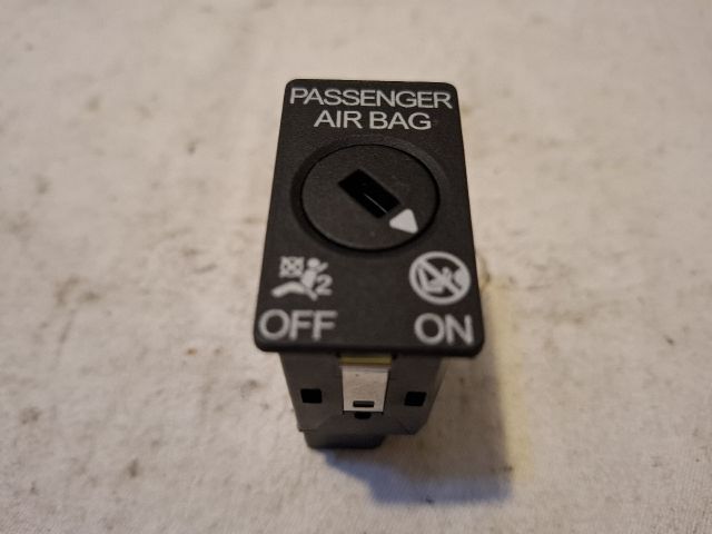 bontott AUDI A4 B9 Légzsák Kapcsoló