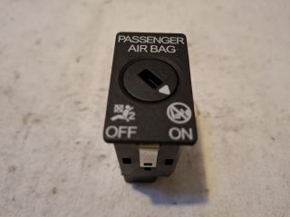 bontott AUDI A4 B9 Légzsák Kapcsoló