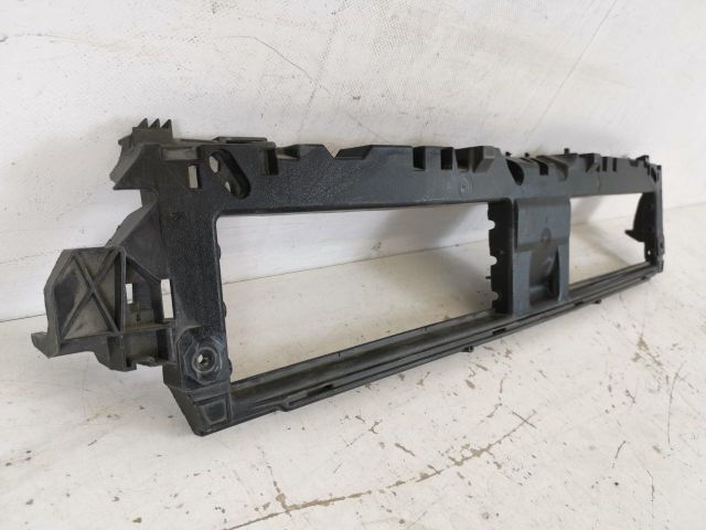 bontott AUDI A4 B9 Levélrács Tartó